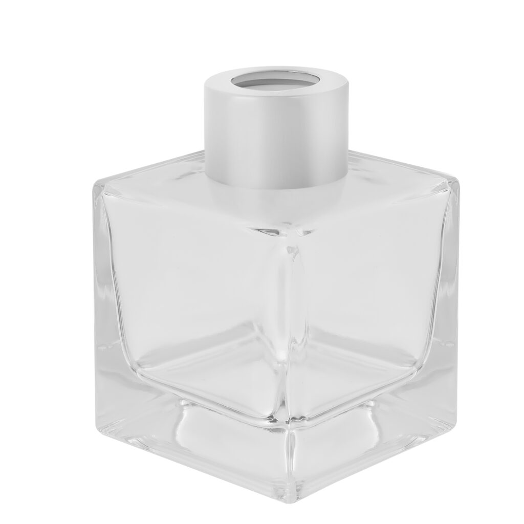 sticla patrata transparenta pentru difuzor de parfum, capac argintiu lucios, 100 ml